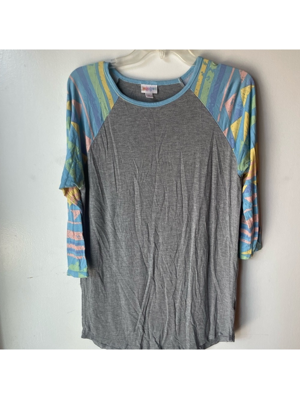 Women’s LulaRoe Medium Gray with multicolor 3/4 sleeves tunic Tote3